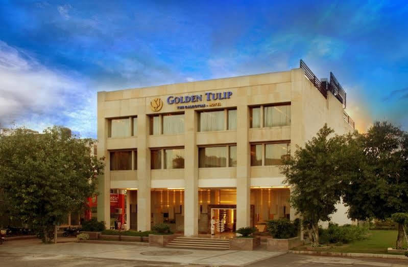 The Galgotias Hotel Gurugram Gurgaon Dış mekan fotoğraf